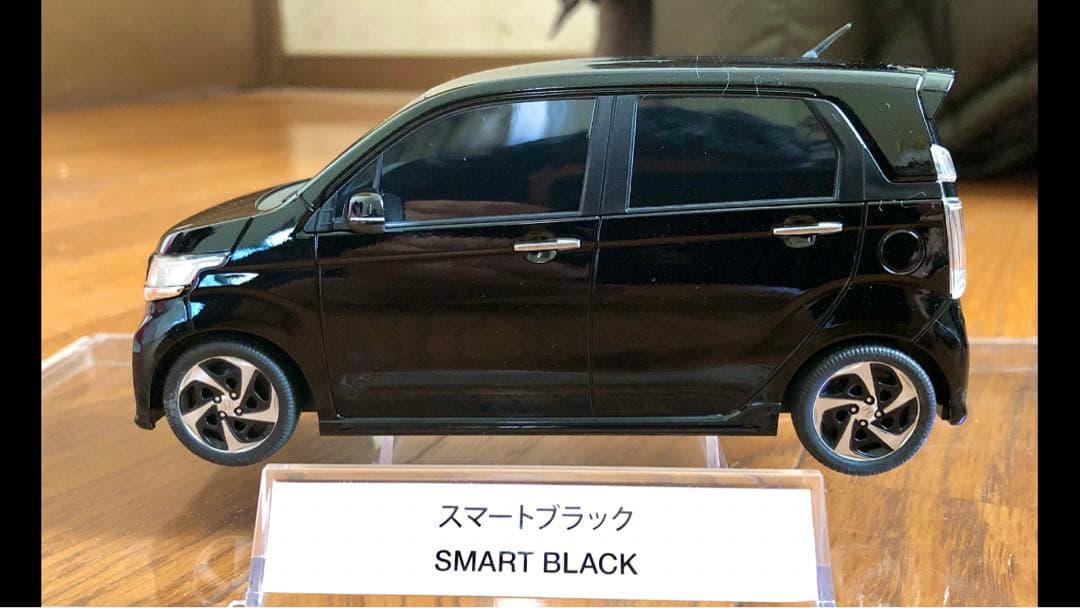 HONDA N WGN Customディスプレイモデル黒色15インチアルミ仕様