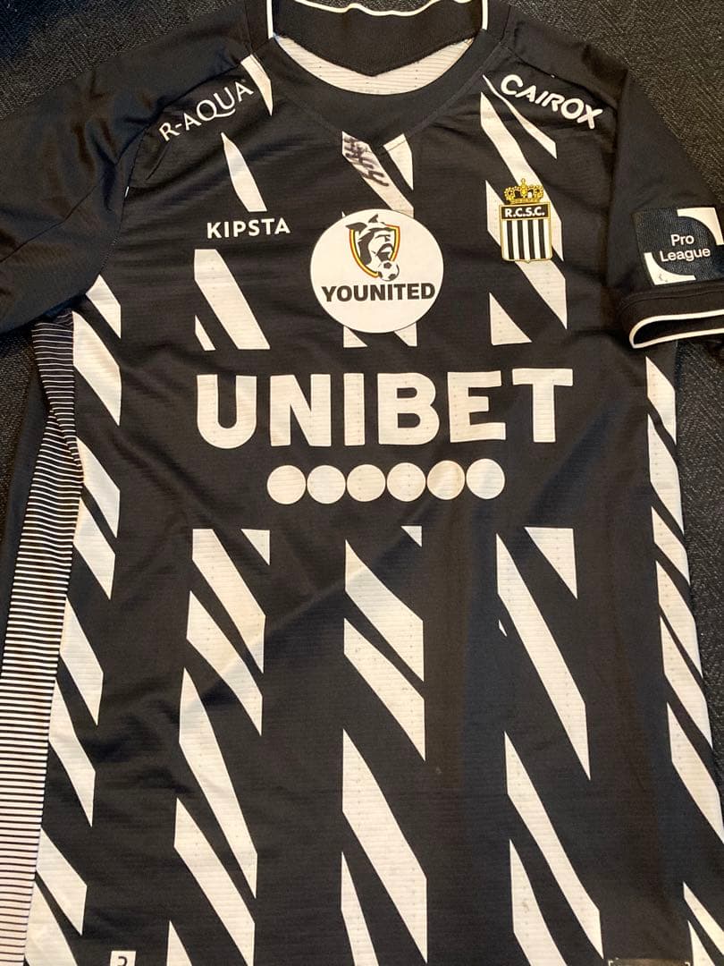 サッカーユニフォーム シャルルロワ