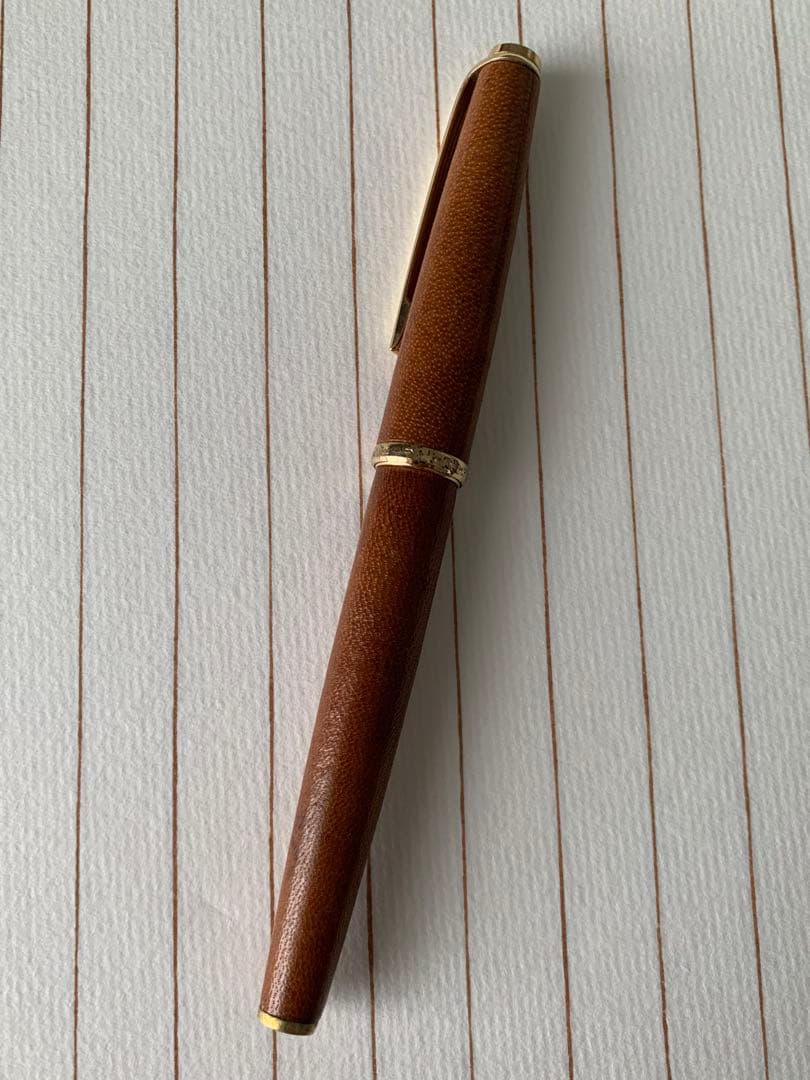 Platinum（プラチナ）レザー巻き万年筆 18Kペン先
