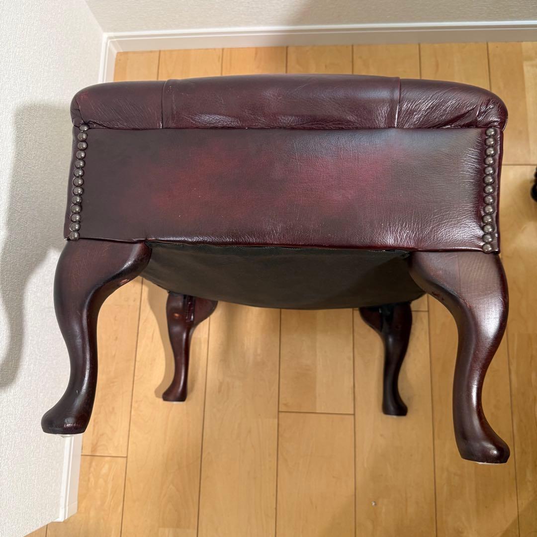 ディスティンクティブ・チェスターフィールド リーガル フットスツール