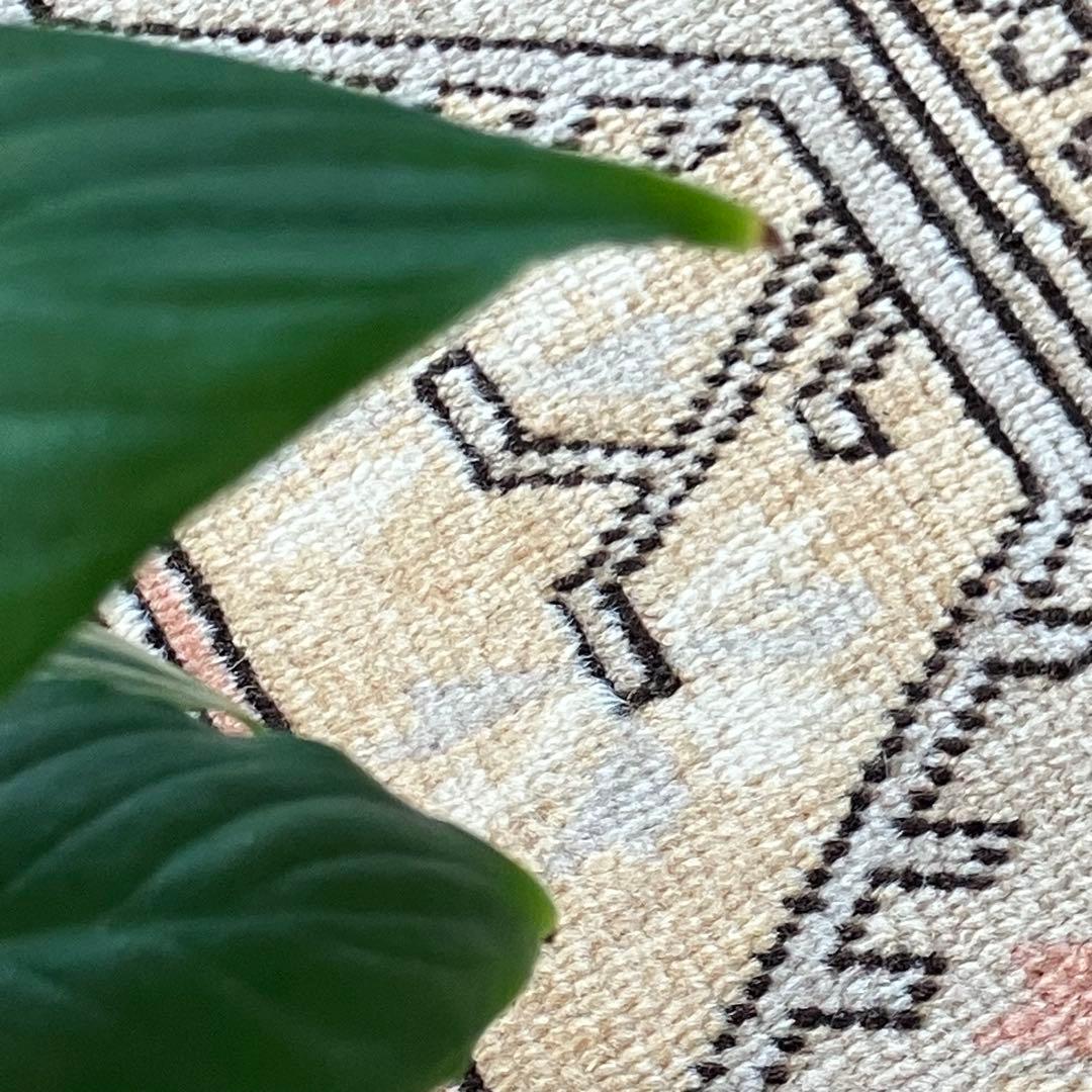 アールデコ調　81×131✳︎直線　くすみピンク　ベージュ　トルコヴィンテージラグ