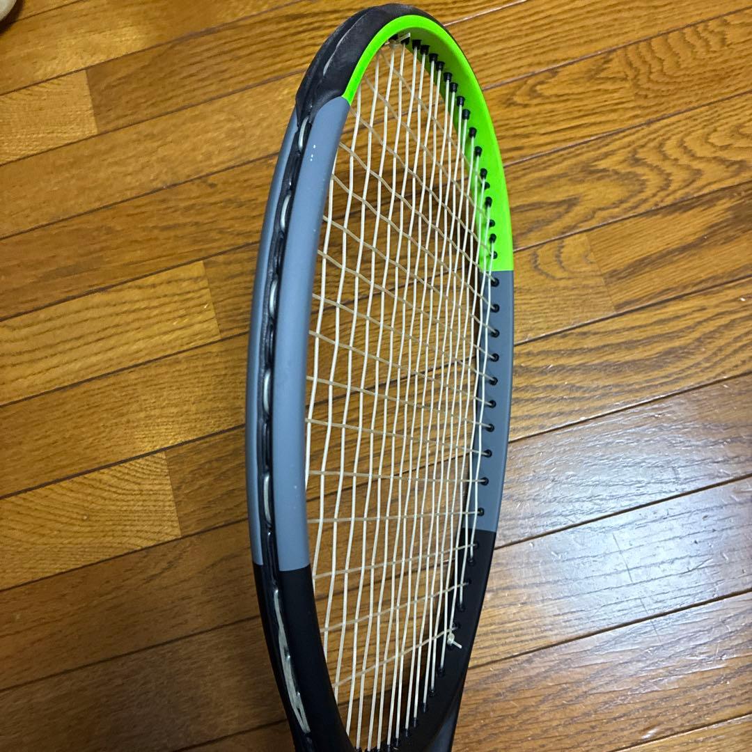 Wilson Blade 98S V7.0 硬式テニスラケット