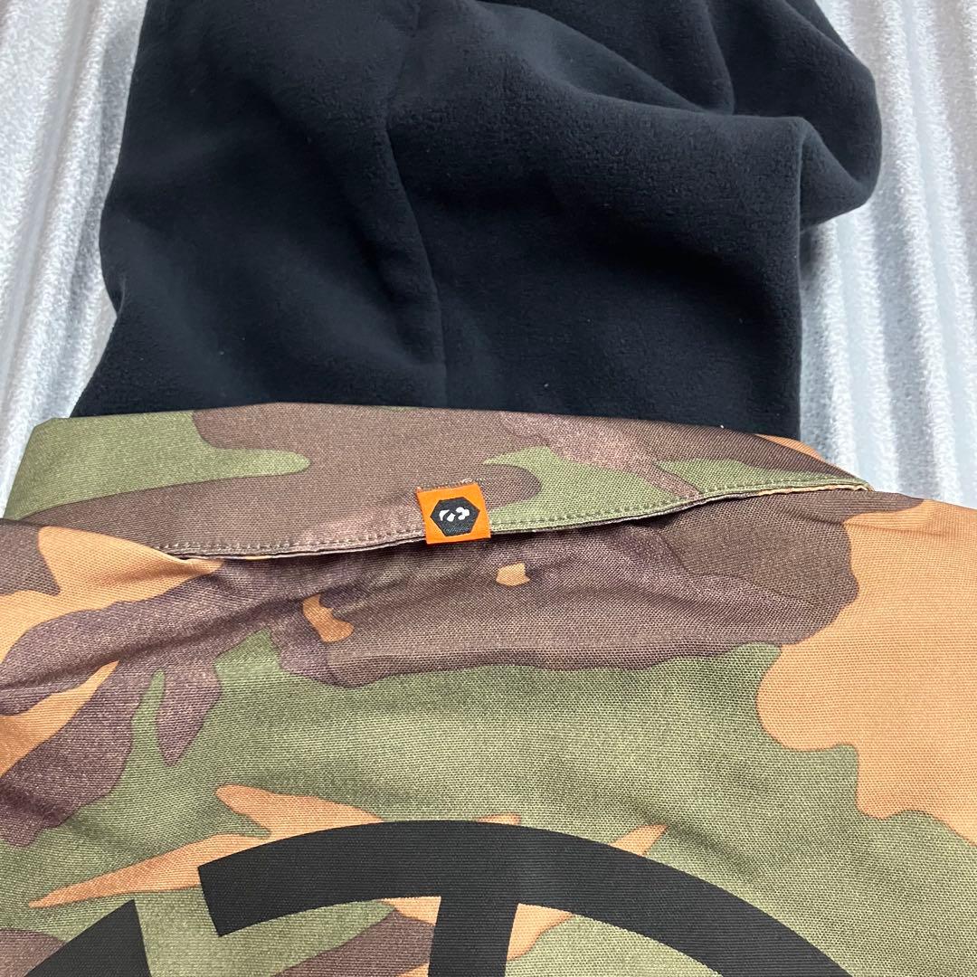 未使用　32thirtytwo スノボウェア　ジャケット　メンズ　アウター S