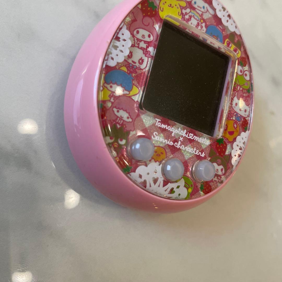 たまごっちみーつ　サンリオ　ピンク