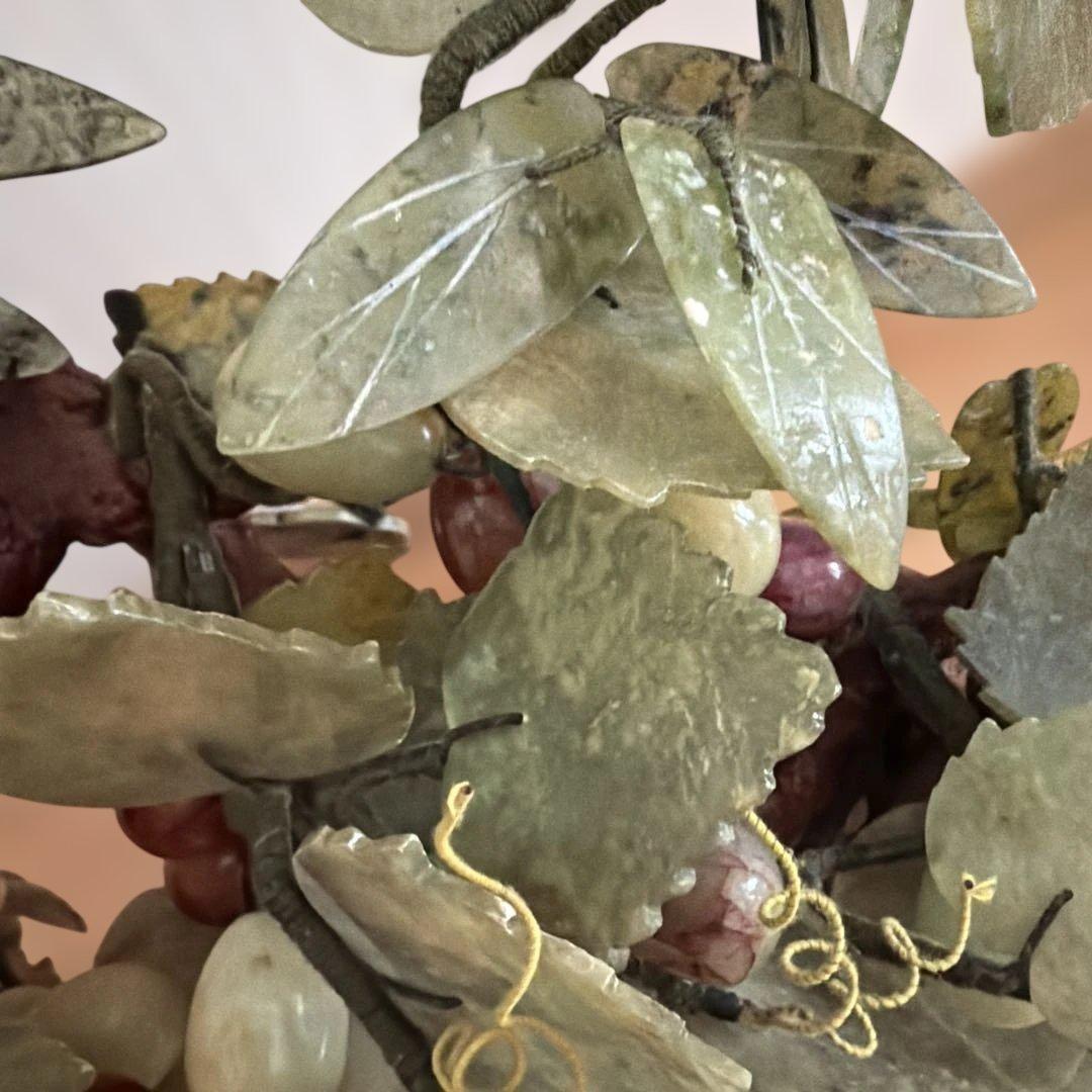 石材製 彫刻 天然石　盆栽風 飾り 桃と葡萄の置物 翡翠 オブジェ 縁起物