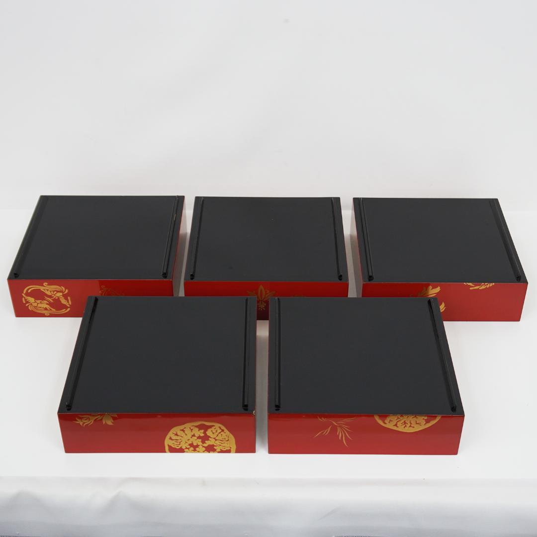 漆 蒔絵 重箱 五段 蓋2枚付き 松竹梅 縁起物 収納箱 付属