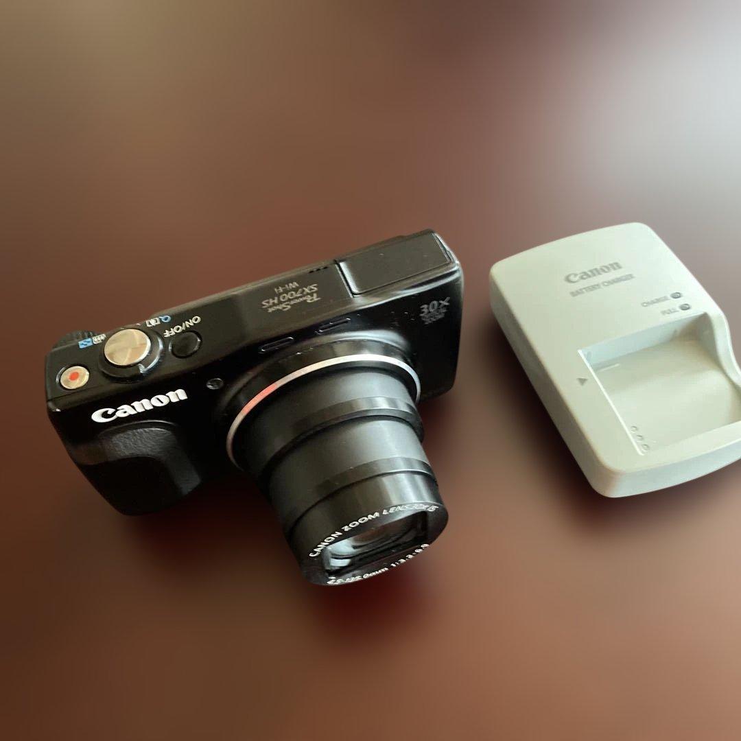 Canon PowerShot SX700 HS デジカメ ほぼ未使用