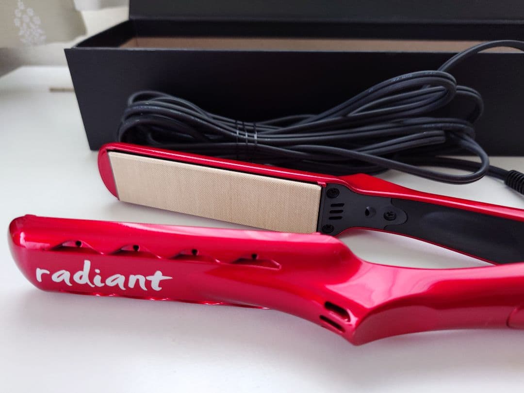 radiant ストレートヘアアイロン 赤　正規品