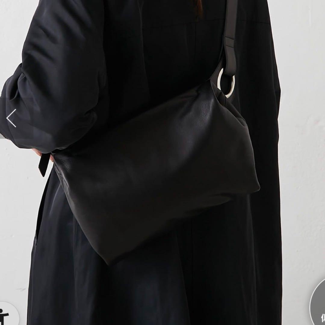 Kawakawa レザー　ボディバック　ショルダーバッグ レザー　ブラック