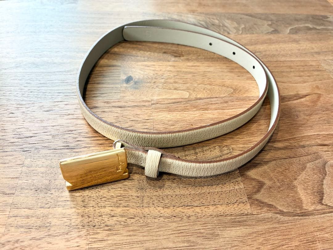 フェラガモ　レディース　ベルト　新品