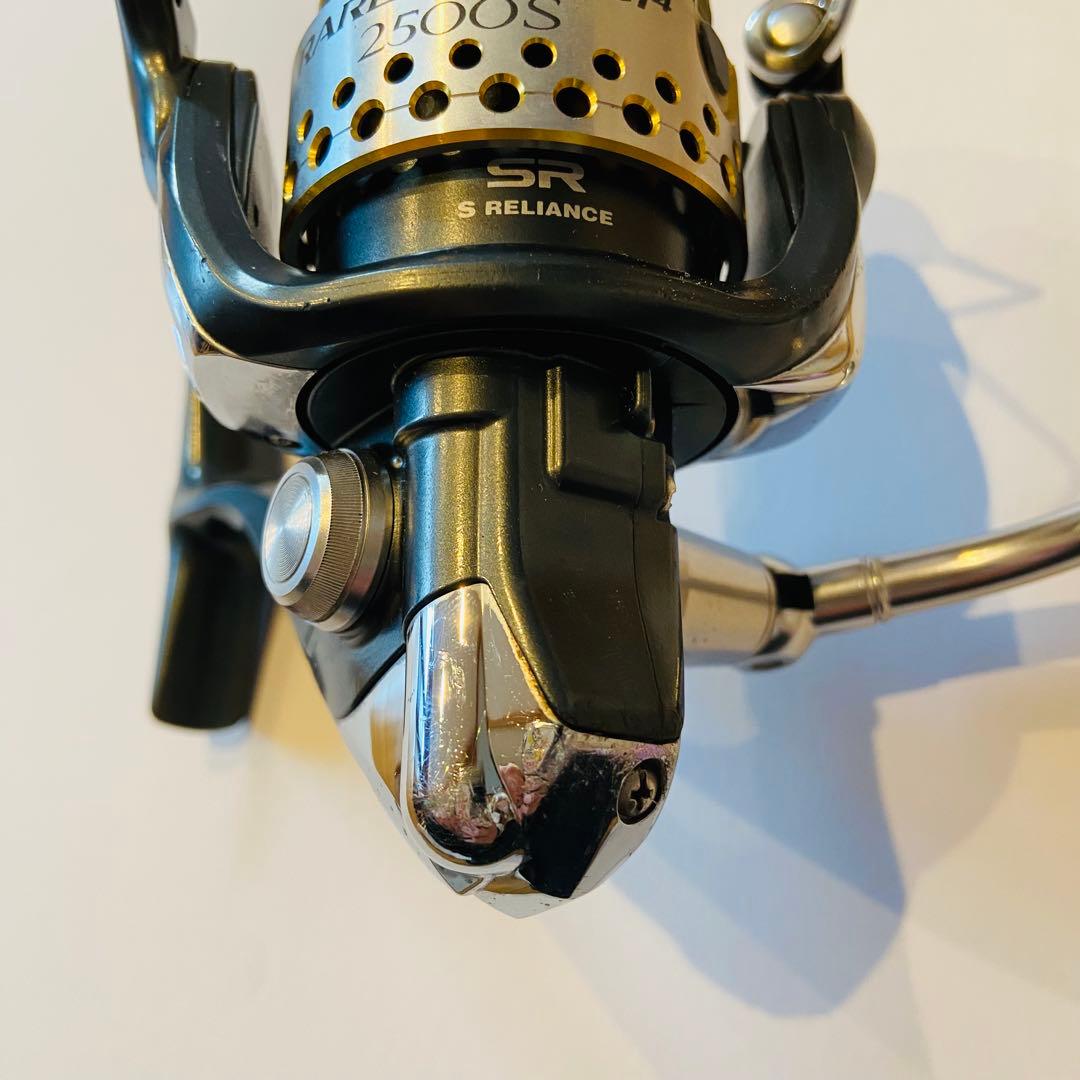 Rarenium CI4 2500S スピニングリール