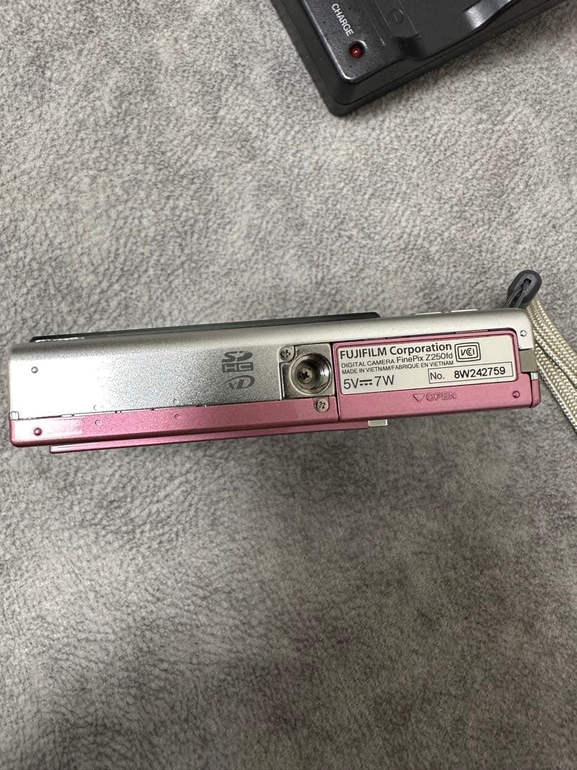 FUJIFILM FinePix Z250fd ピンク