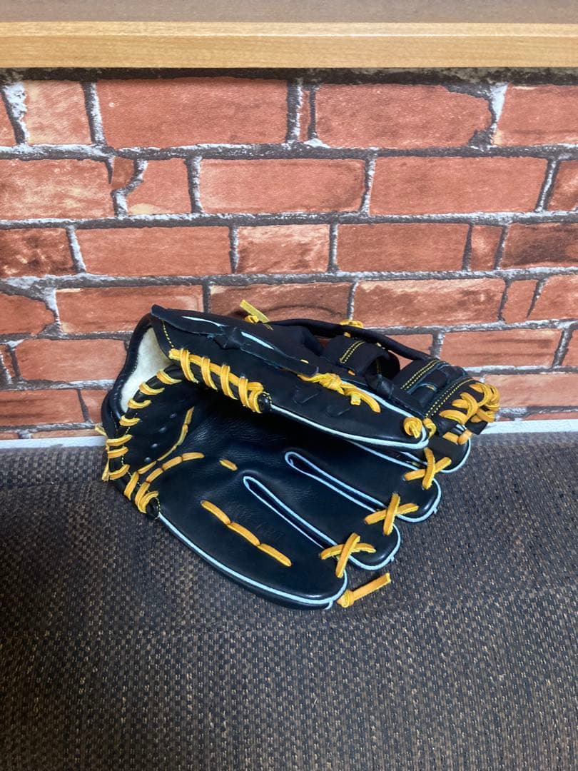 ⭐️(本日限定価格) スラッガー　軟式大人用内野手グラブ