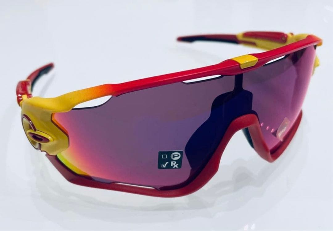 ジュイン　オークリー