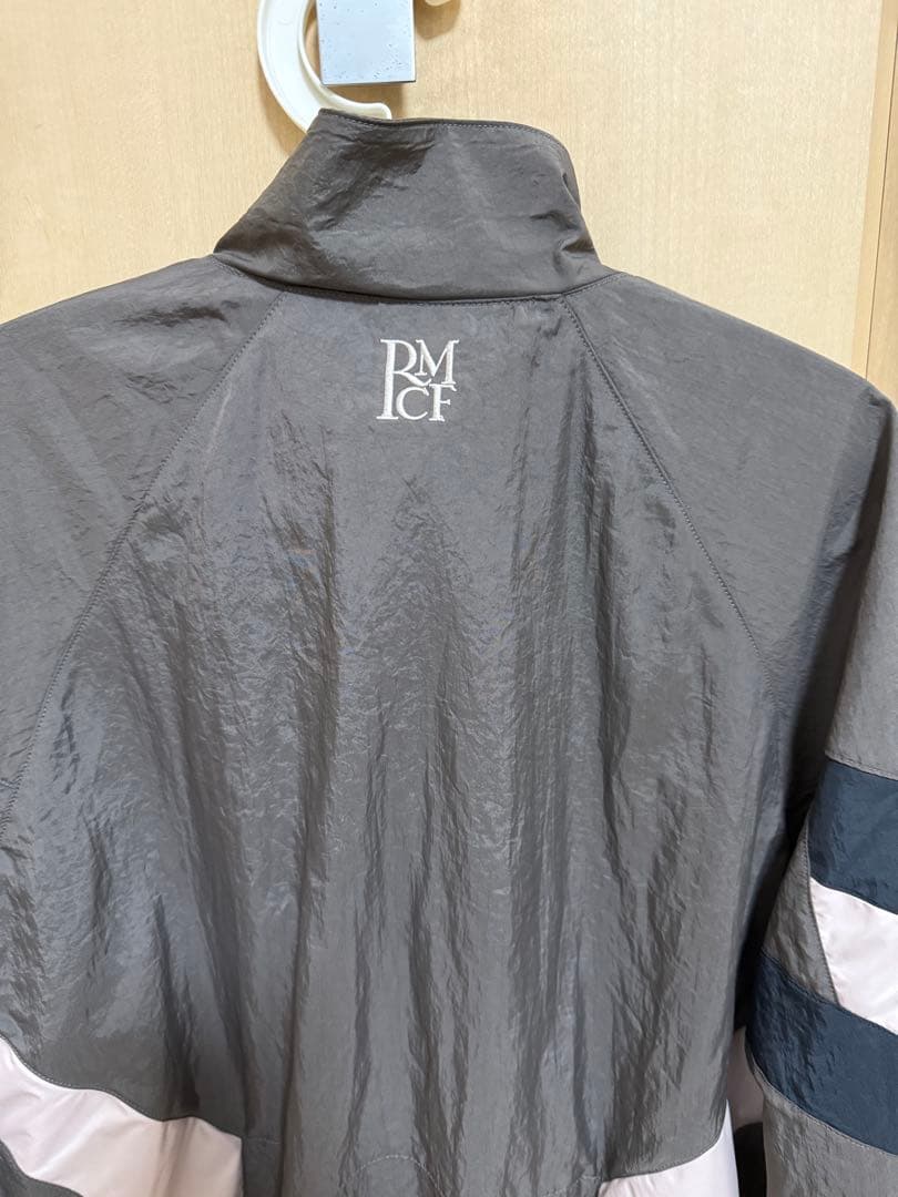 adidas レアルマドリード　トラックジャケット