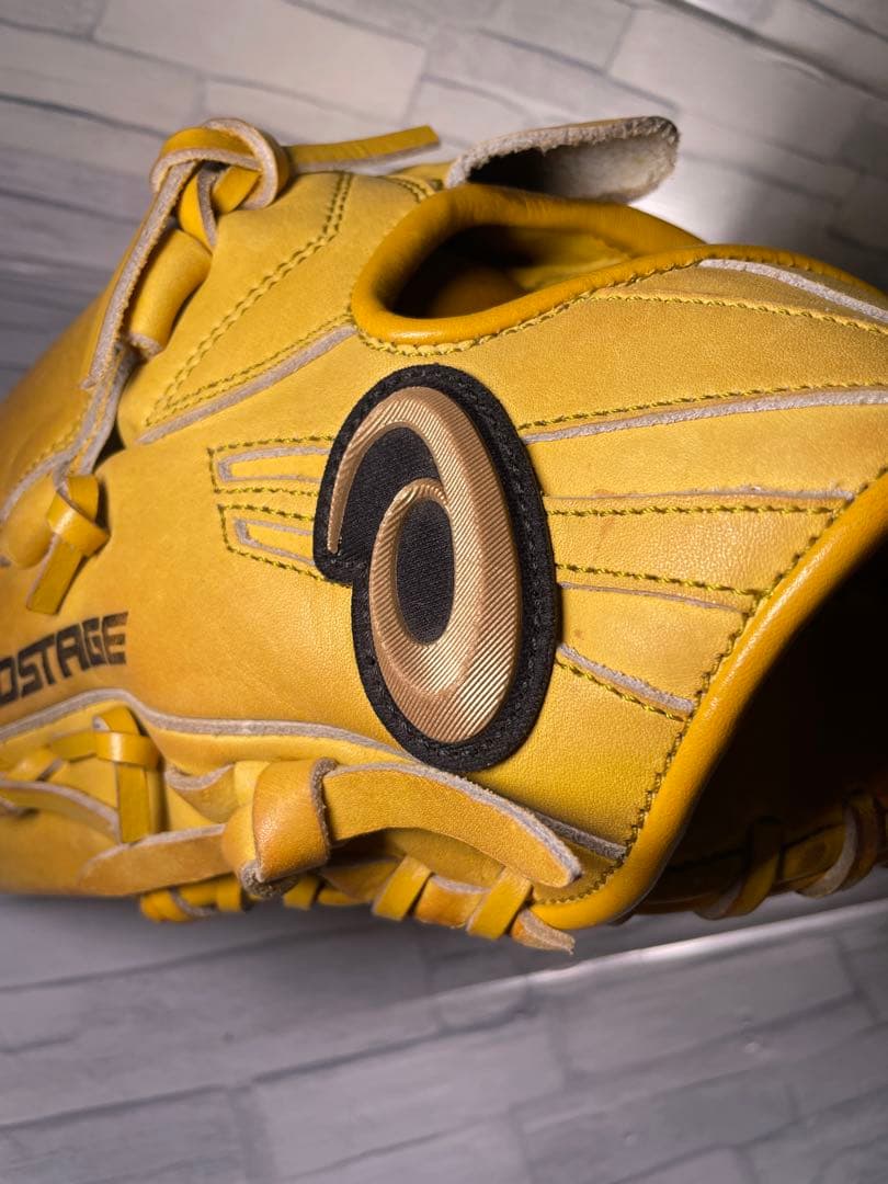 アシックス左投手用グローブ