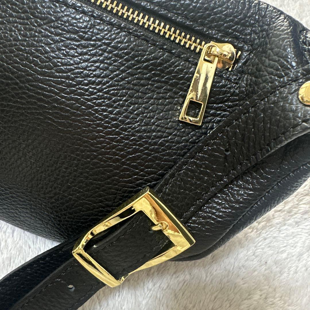 AULENTTI バックル ボディバッグ バッグ ウエストバッグ レザー