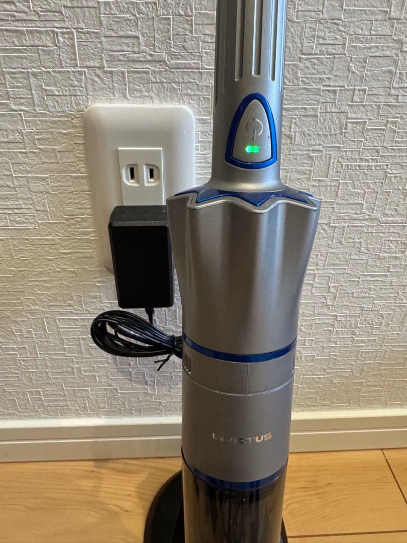 *良品*超軽量 INVICUS スティッククリーナー 2024年製