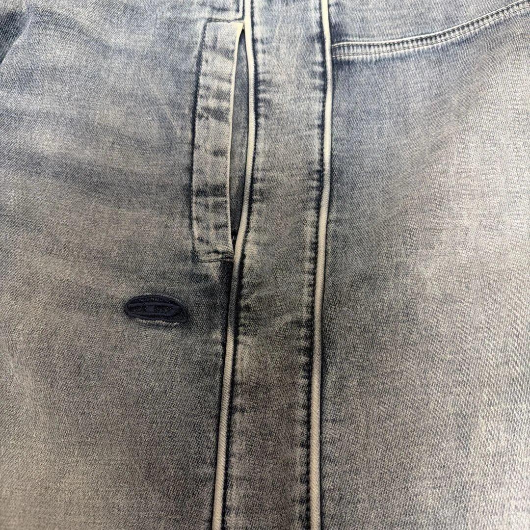 ディーゼル　ストレート　Joggjeans素材　ドローウエスト定価64900円