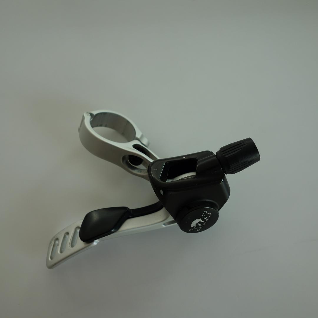 FOX D.O.S.S. ドロッパーシートポスト 31.6mm / 100mm