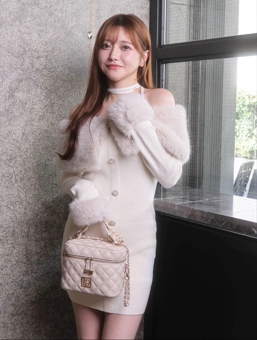 LIP SERVICE ファーオフショルボタンニットワンピース リップサービス