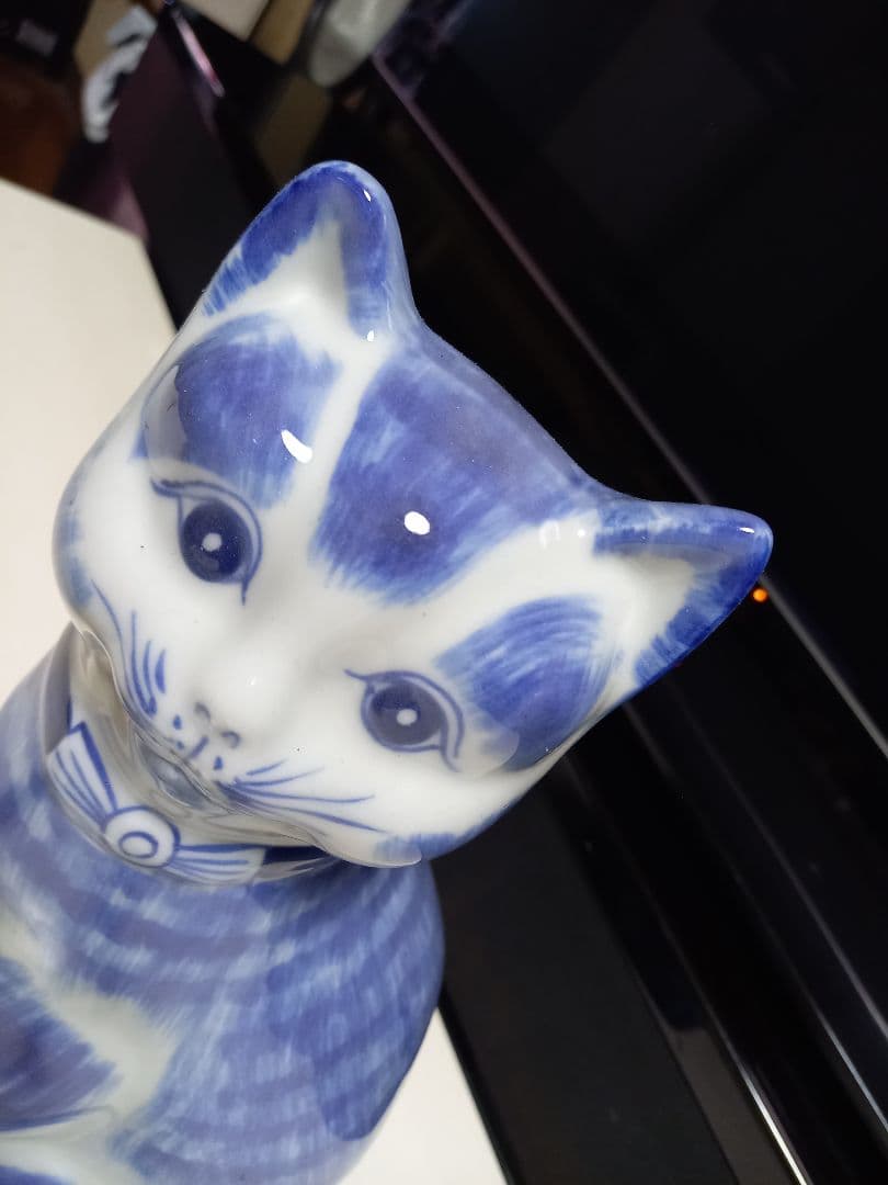 イタリア製　ビンテージ　陶器　手彩色　蝶ネクタイ　座り猫　オブジェ