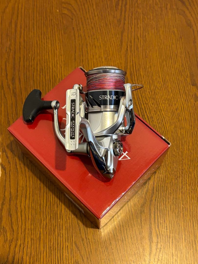 SHIMANO STRADIC 4000XGM スピニングリール