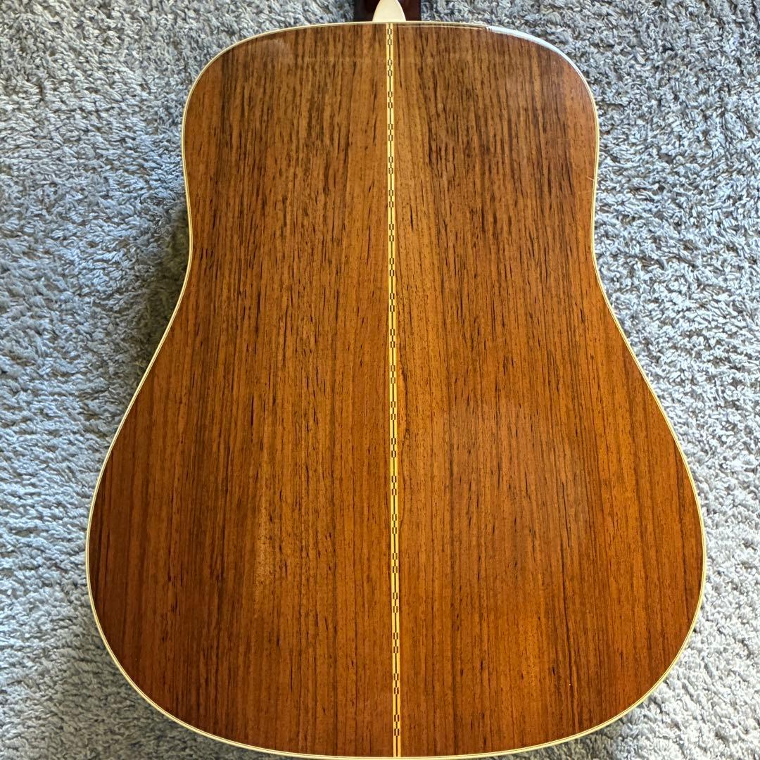 美品！　Martin D-28 カスタム　トップ材D-45 2010年製
