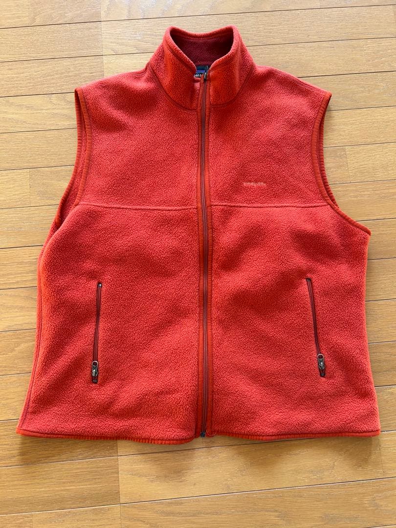 patagonia フリースベスト オレンジ