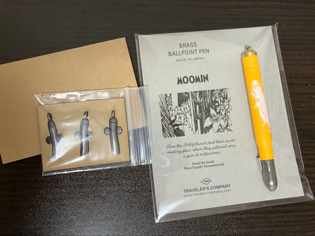 お値下げ　トラベラーズノート　MOOMIN 限定セット　ブラスペンとチャーム