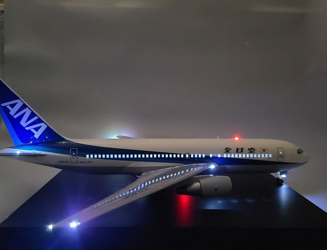 ANA BOEING 767-200 LED仕様完成品 1/100