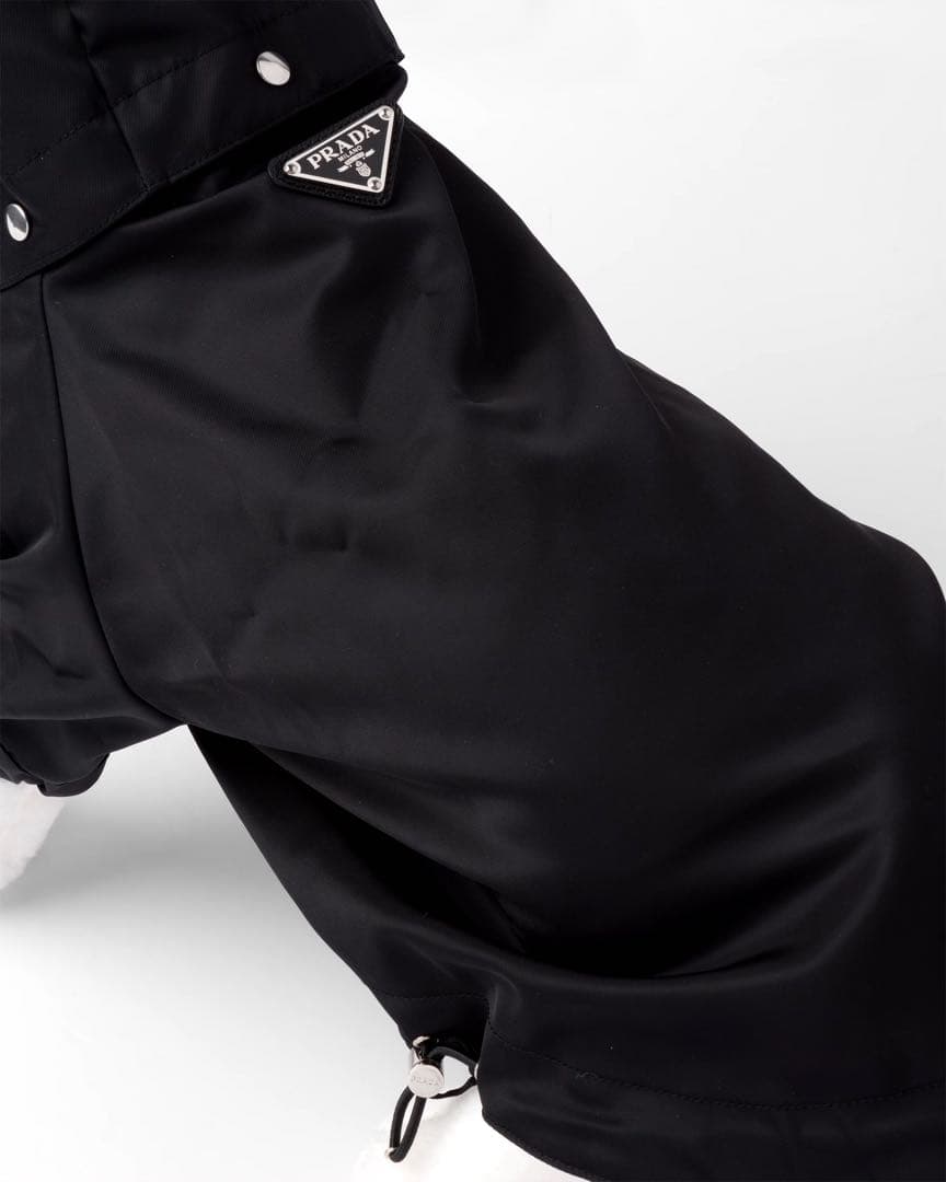 PRADA フード付 Re-Nylon ドッグレインコート