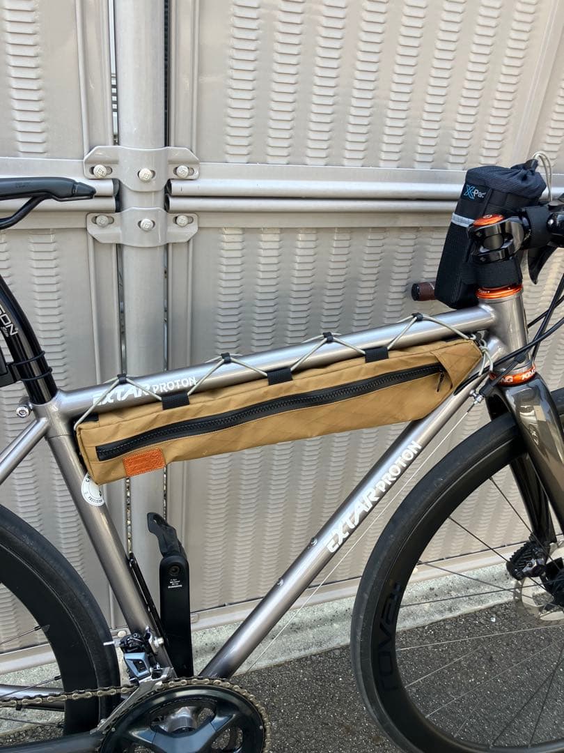 ハンドメイド　上下分割式フレームバッグX-PAC フレーム49