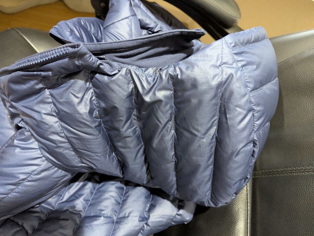 Patagonia ダウンセーターフーディ 濃紺 美品 xs