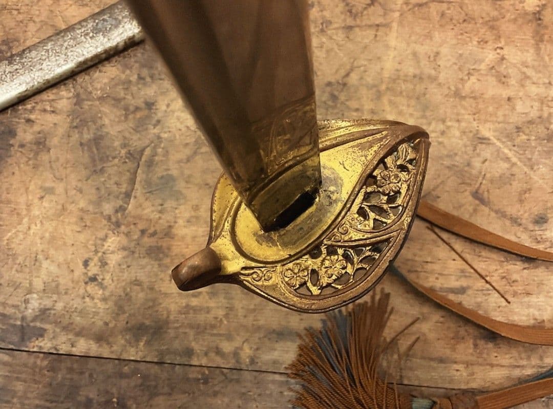 【当時物】日本軍 帝国陸軍 軍刀 指揮刀 模造刀 模造刀身 サーベル【刀緒付②】