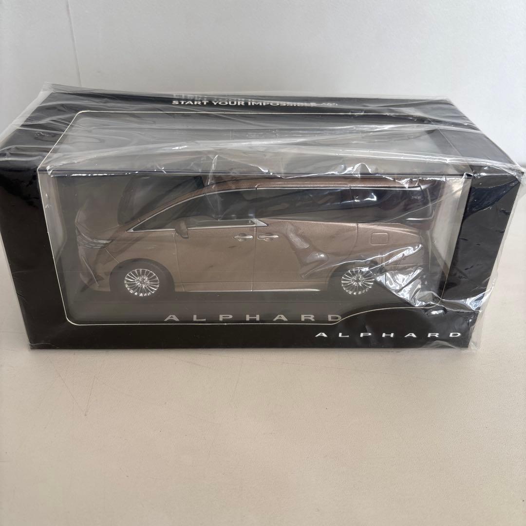 トヨタ ALPHARD 1/30ミニカー 非売品 未開封