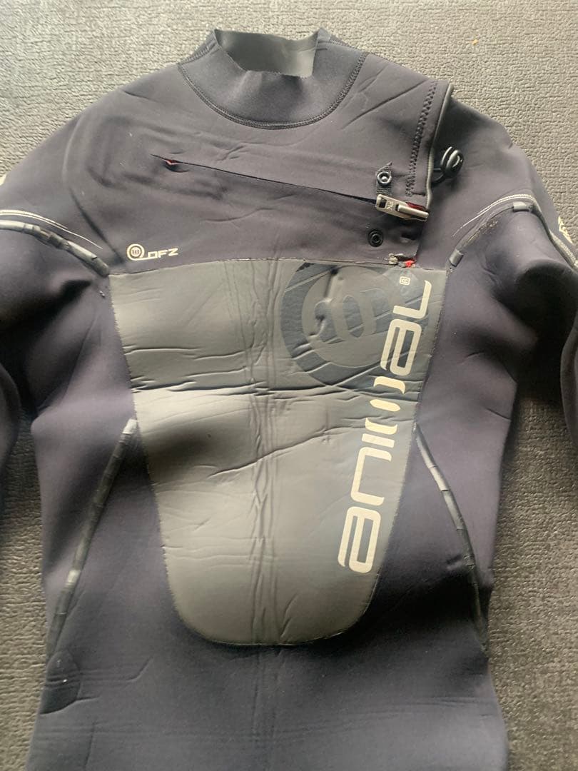 Animal￼ウェットスーツ　サイズM 2mm