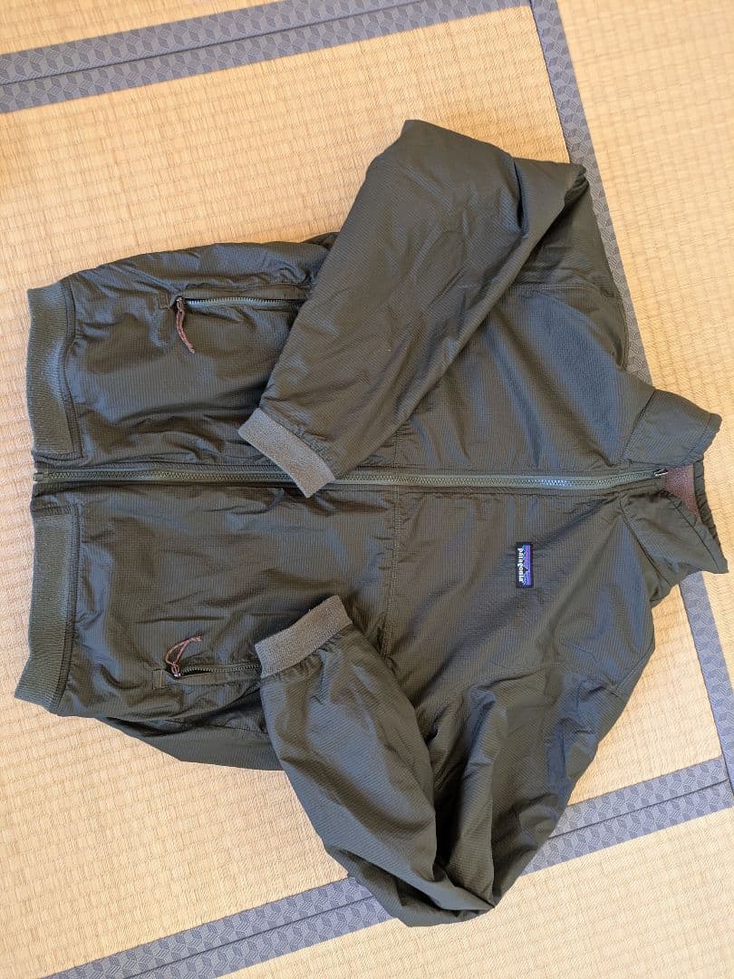 Patagonia リバーシブルナイロンジャケットセージカーキMサイズ