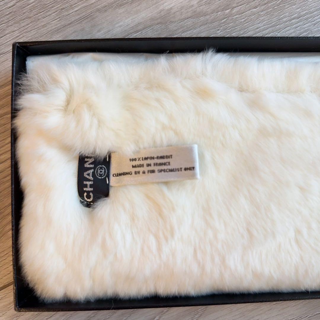 CHANEL シャネル リストバンド ラパン ココマーク 白 ラビットファー