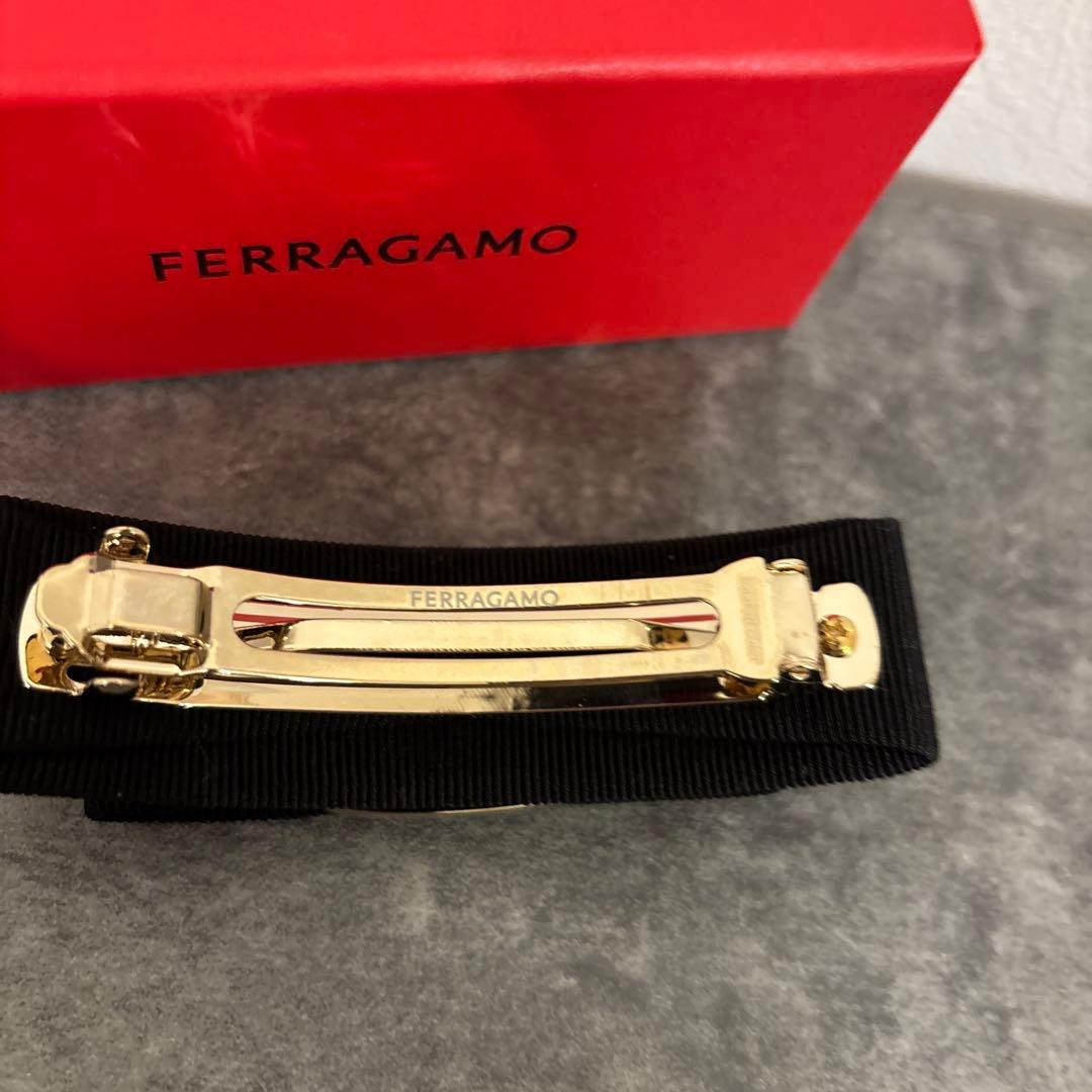 【新品未使用】フェラガモ バレッタ