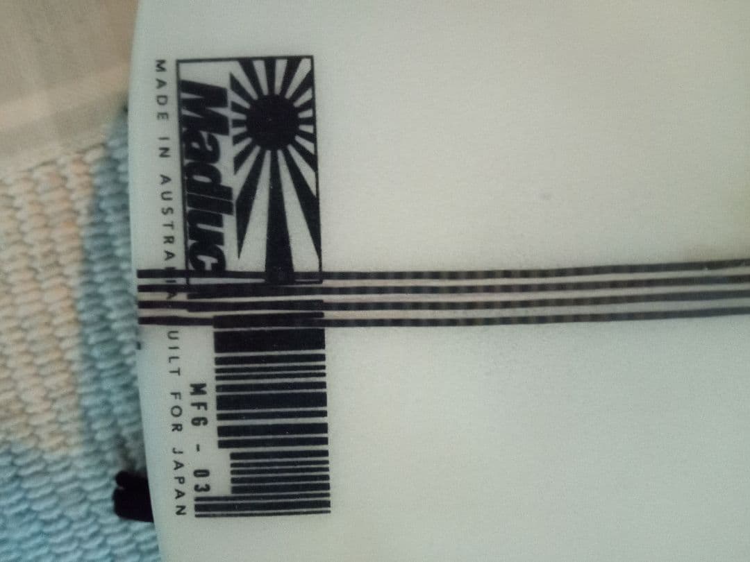 JSサーフボード ゼログラビティ 5'7”　24.3L