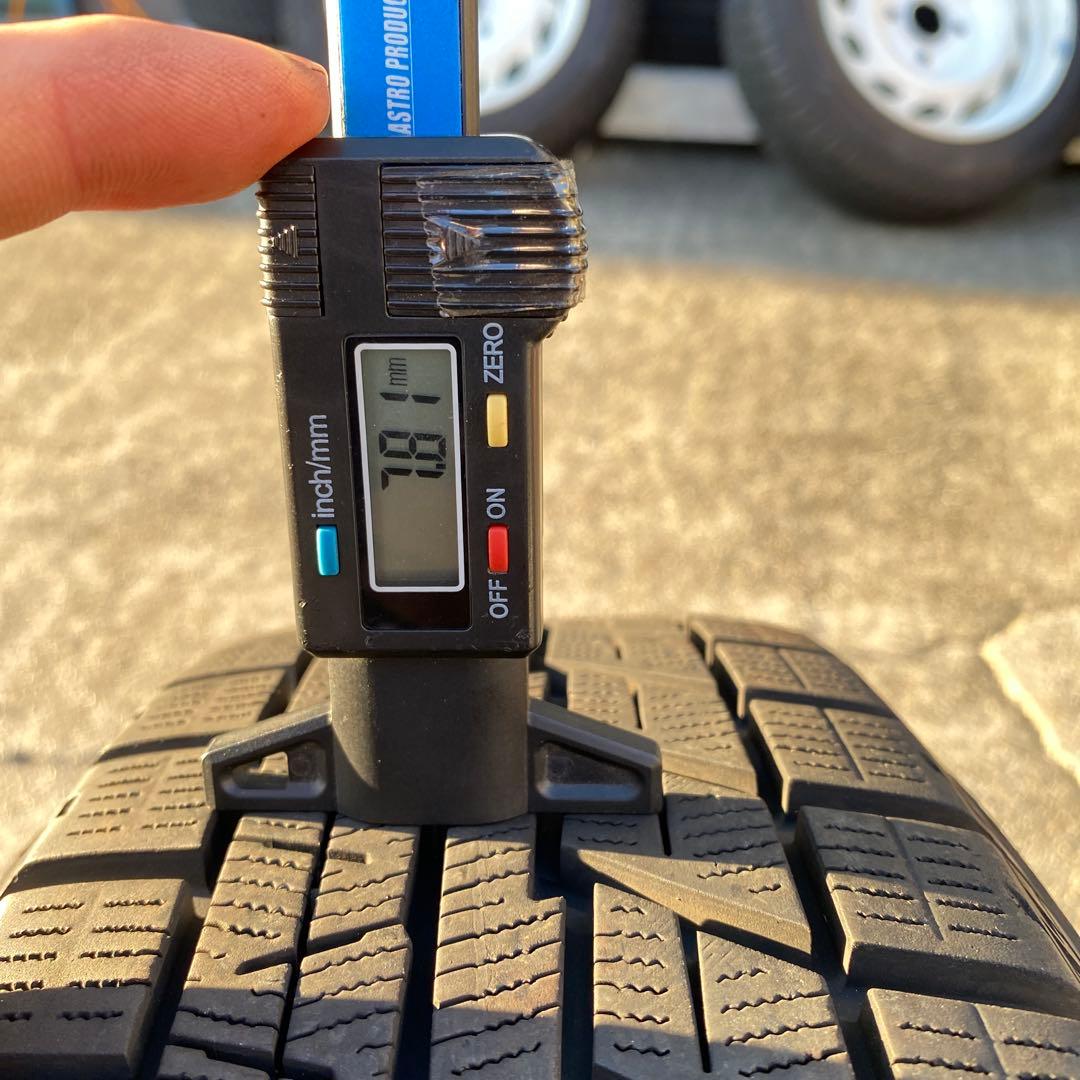 中古バリ溝ヨコハマ175/60R14スタッドレスセット　プジョー106 ボルト付