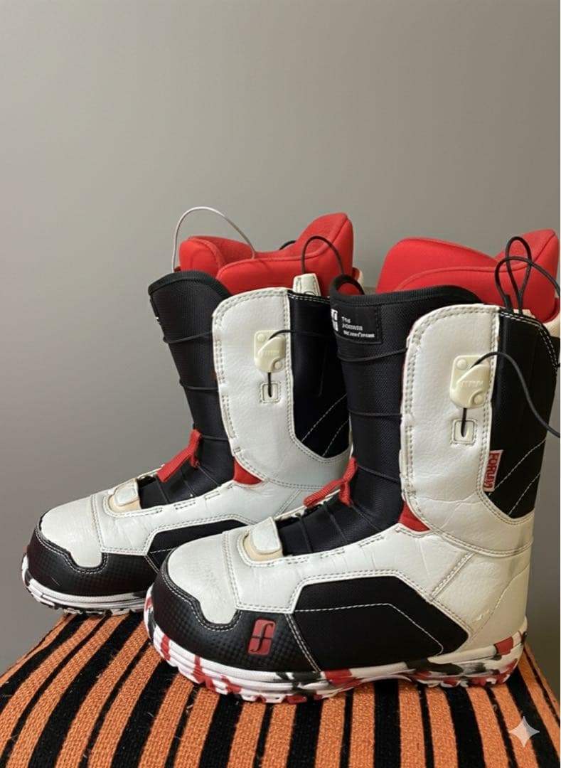 美品　BURTON バートン　初心者オススメ　メンズスノーボード　ケースセット