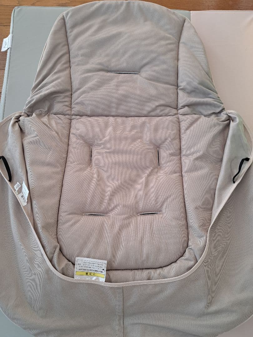 [美品]ネムリラ コードレス AUTO SWING バッテリー&アダプター未使用