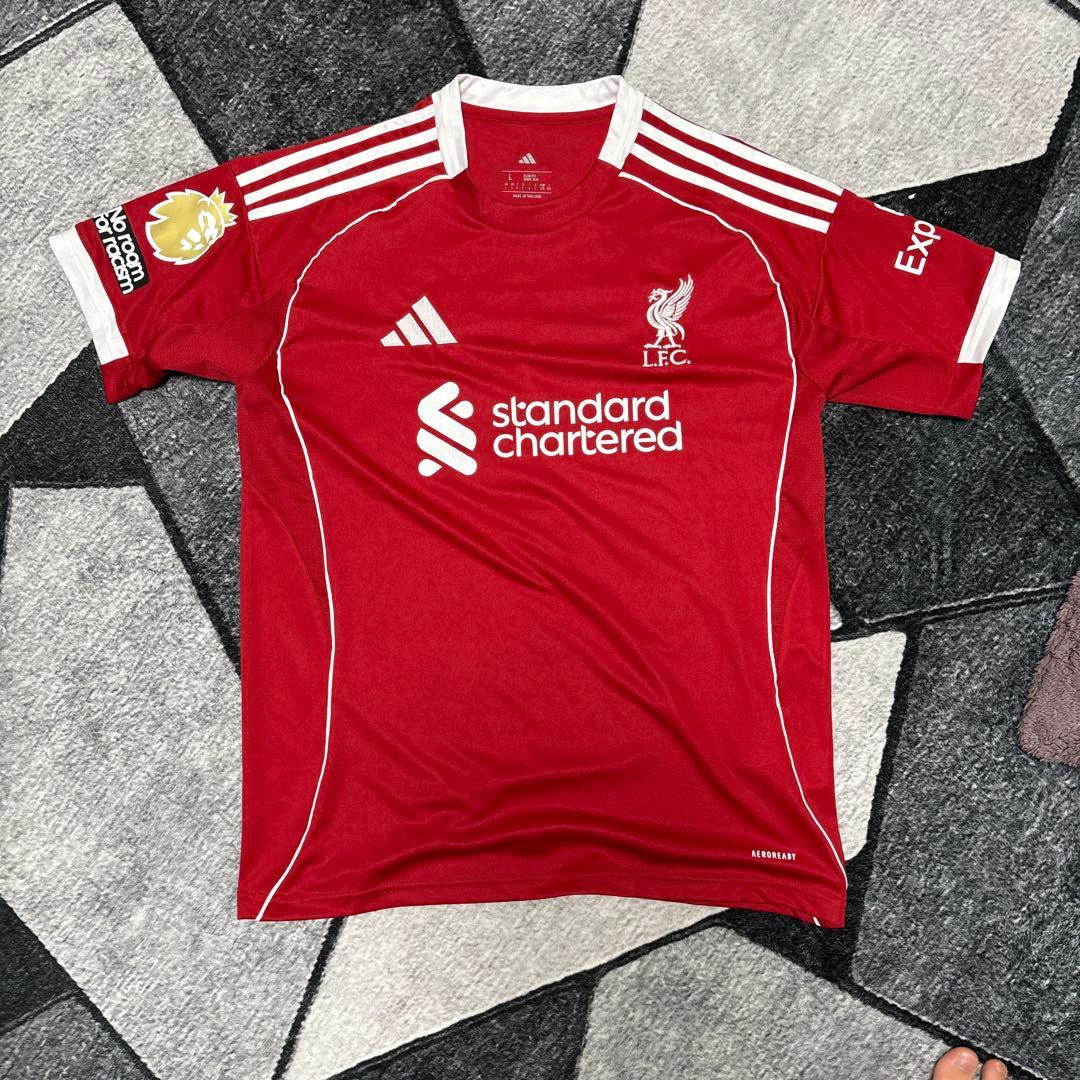 サッカー　リヴァプール　ユニフォーム　ヴィルツ