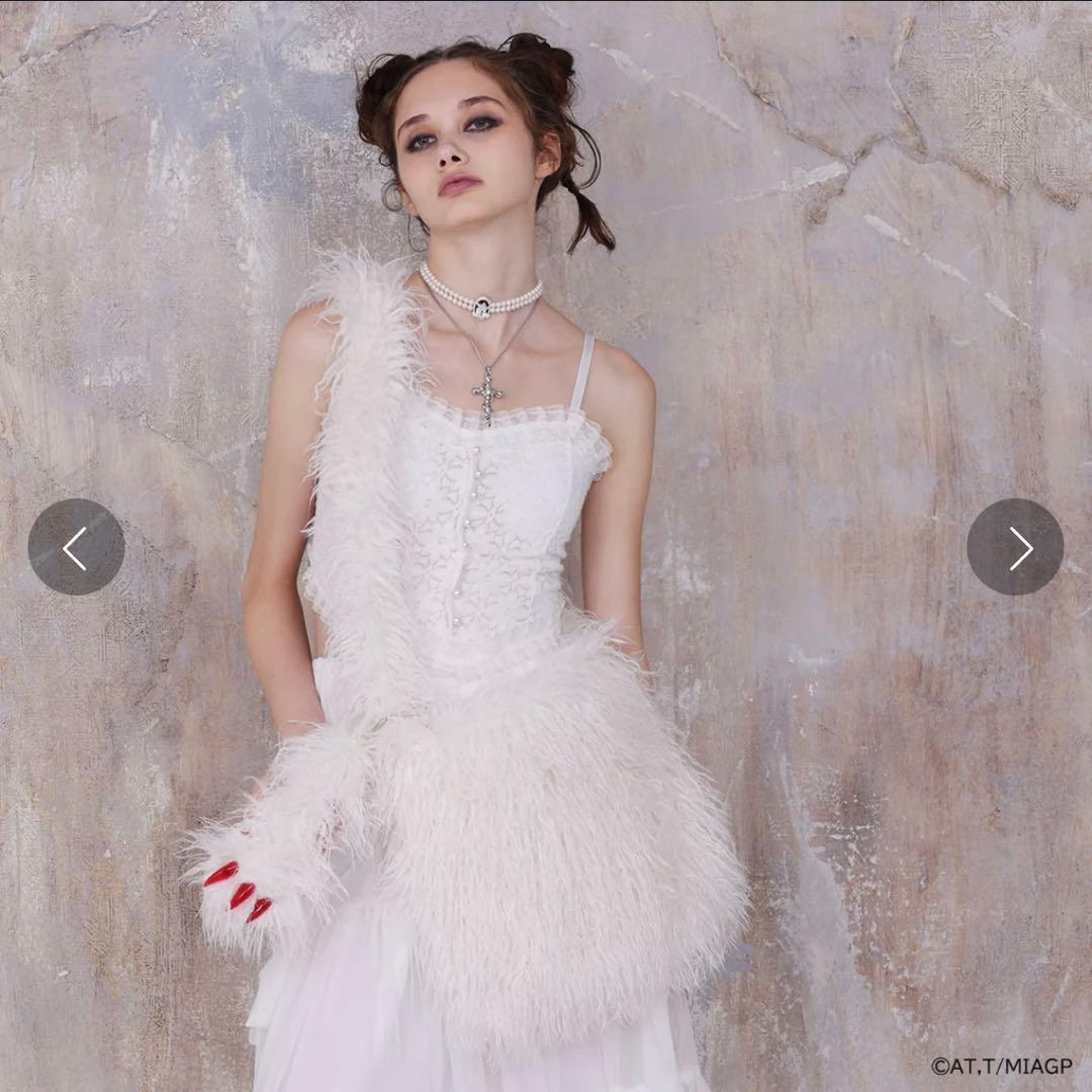 QOOZA × メイドインアビス ファプタ ファーバッグ ショルダーバッグ