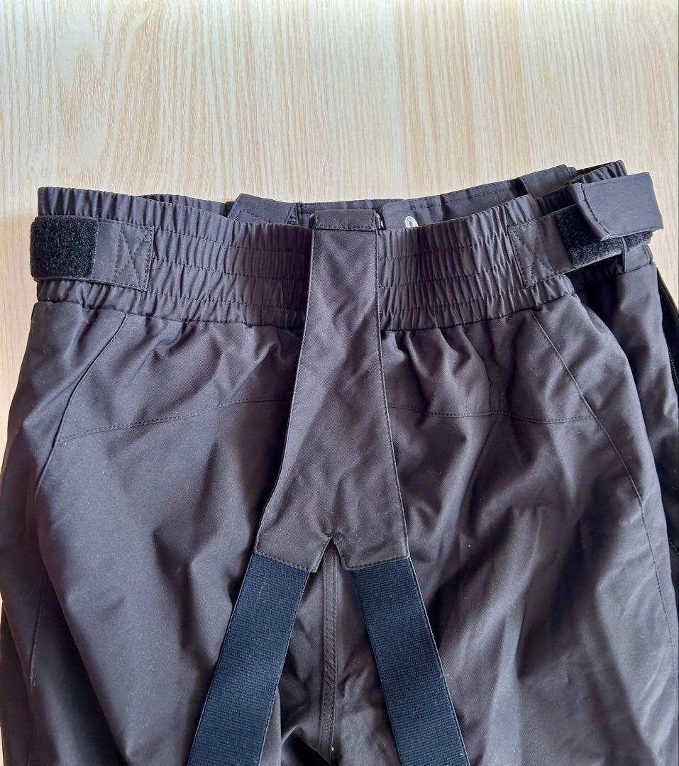 試着のみ　DESCENTE ブラック スキーウェア