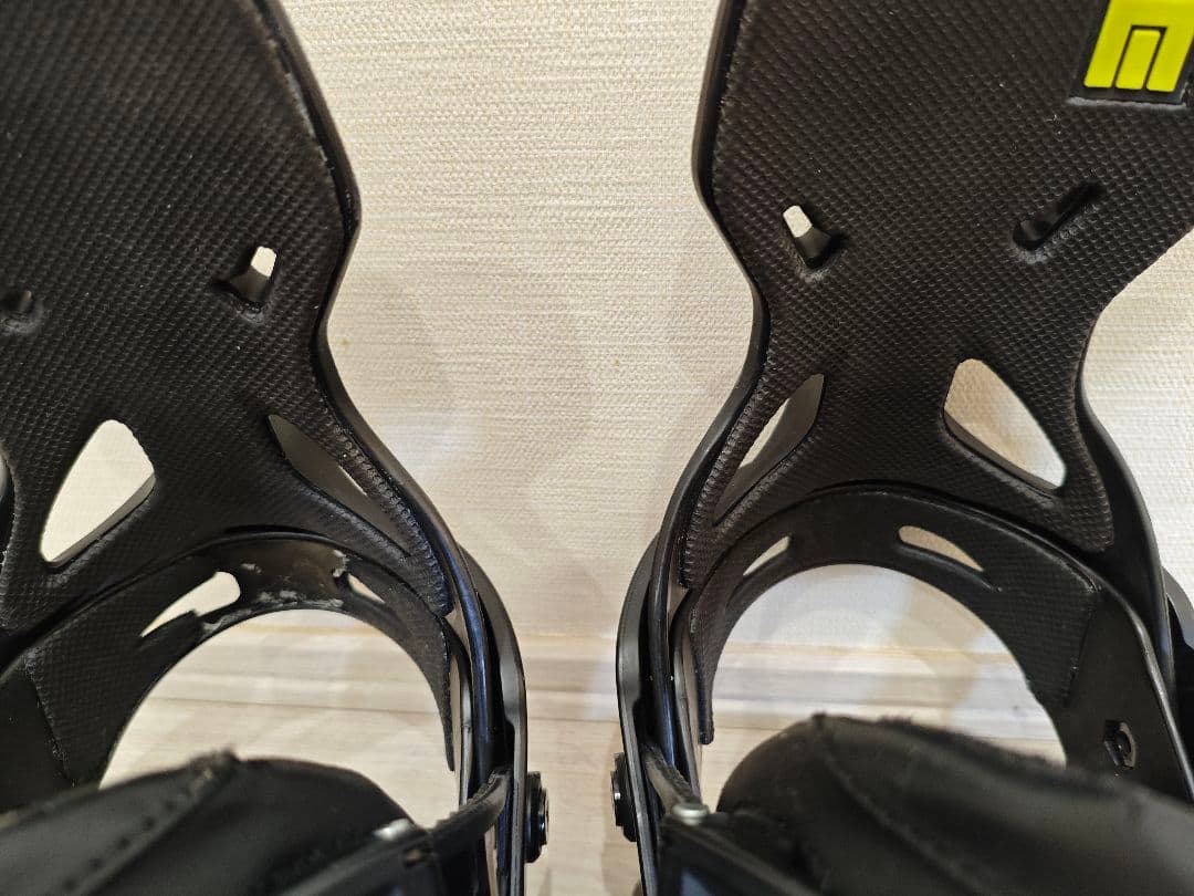 NOW ipo Mスノーボードビンディング バインディング