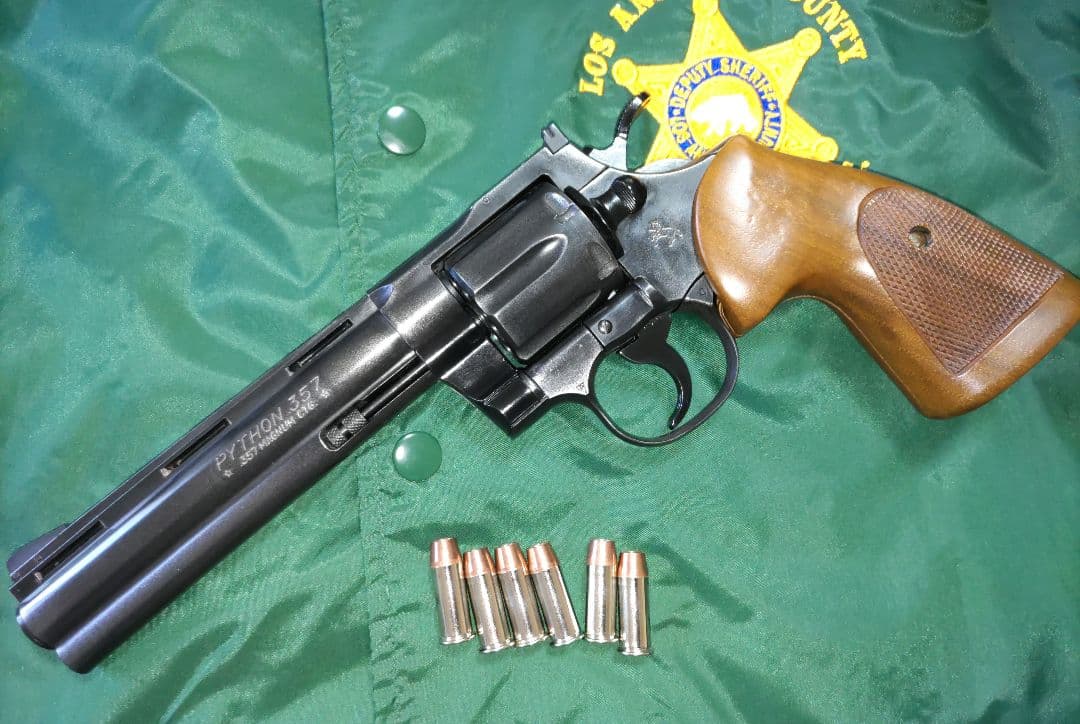 磁石対応・コクサイ コルトパイソン 6インチ HW　木グリ　モデルガン合法