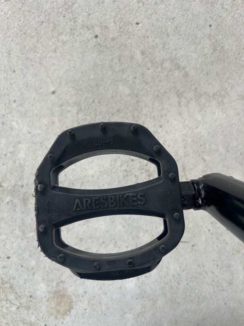 【早い者勝ち】ARES BIKS SWORD BMX20インチ